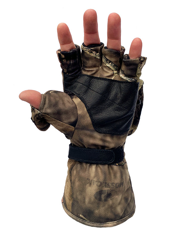 Mossy Oak Country Heated Mitten flips for exposed fingertips