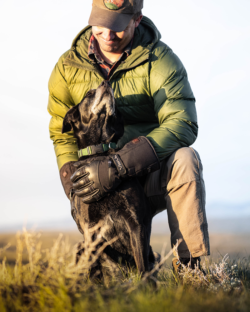 Heated top snow gloves